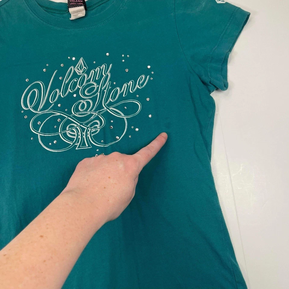 Lote de 4 camisetas Volcom Stone para mujer con logotipo gráfico talla M/L Foto 3 de 4