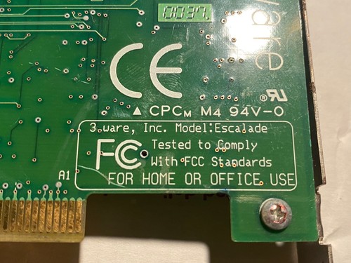 3ware DiskSwitch Escalade Raid PCI Controller 700-0025-05 A (8x IDE Connectors) - Picture 8 of 10