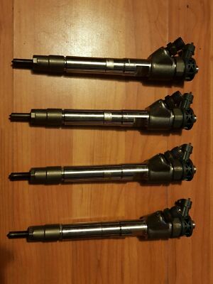 Bosch  Injektor Einspritzdüse Genuine Bosch 0445110747 .20.000 milen