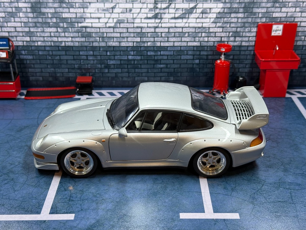 1/18 UT Porsche 911 993 GT2 Silver | eBay