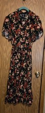 Vintage Chaps Women's Dress Floral Size XL botton down to waist with belt.