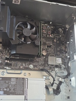 HP OmniDesk Tower PC AMD Ryzen 7 8700G W11H 32GB RAM 1TB SSD Ryzen AI Post