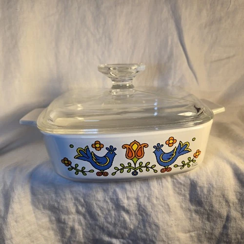 Vintage 1975 Corning Ware Bluebird 1 Qt Baking Dish Pyrex Lid  Country Festival