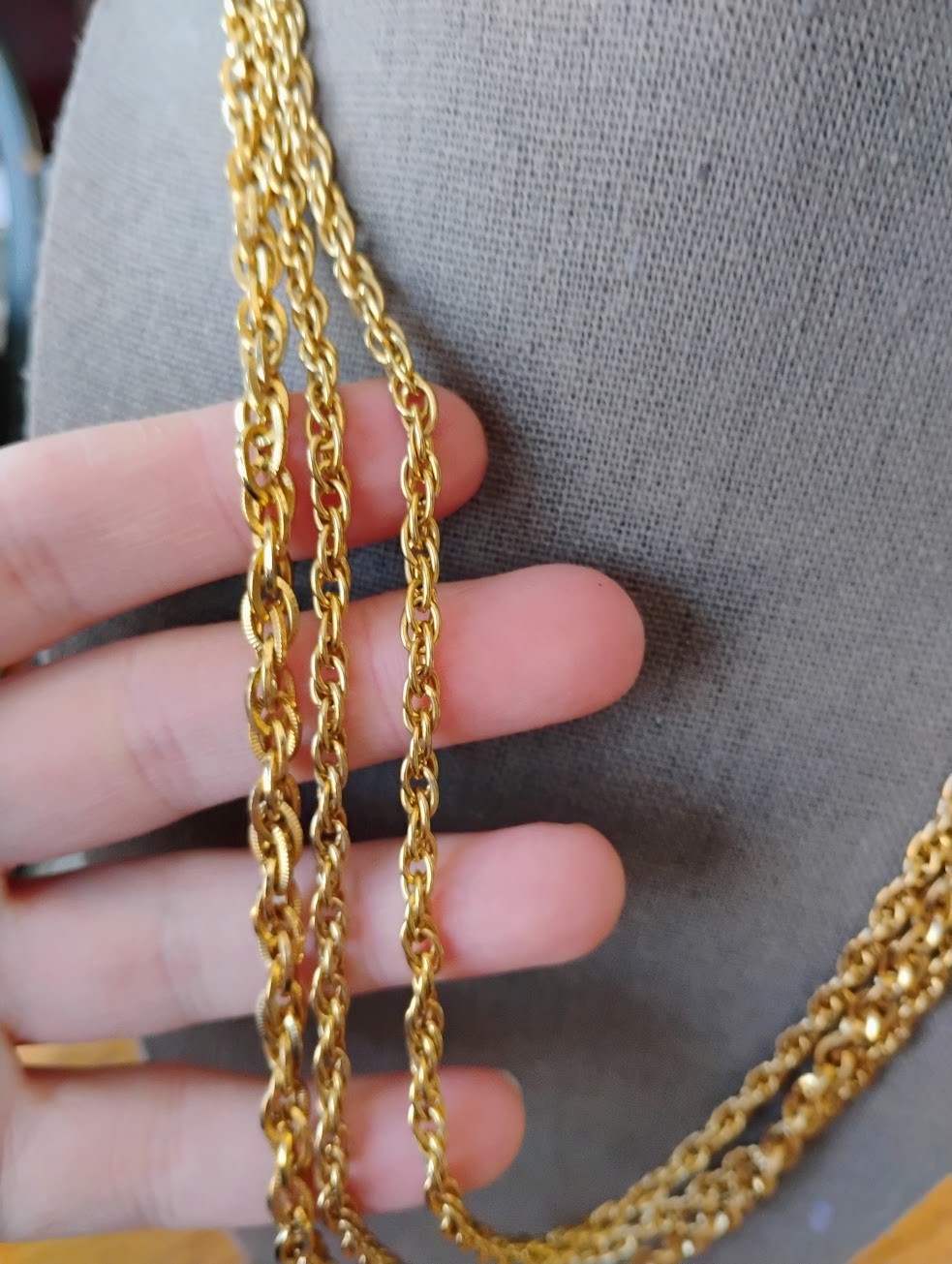 Multistrand statement necklace - image 2