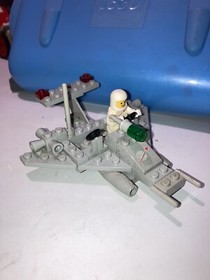 Lego Classic Space Vintage Set 891 100% Complete Living Space Minifig