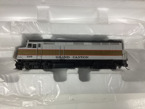 Walthers Mainline #910-19480 escala HO “GCR” F40PH con DCC/Sound Rd. #239 | Zustand: New
