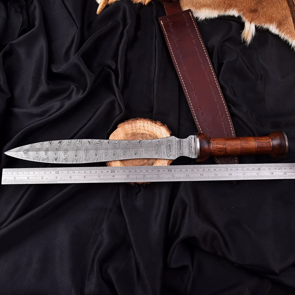 ESPADA GLADIADOR GLADIUS ACERO DAMASCO FORJADO HECHA A MANO PERSONALIZADA FUNDA DE CUERO 735 Foto 3 de 4