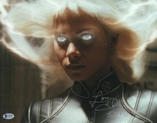 HALLE BERRY SIGNED 11X14 PHOTO X-MEN STORM INSCRIPTION AUTOGRAPH BECKETT COA