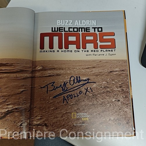 Signed Buzz Aldrin Welcome to Mars Making a home on the Red Planet Nat Geo COA - Picture 10 of 10