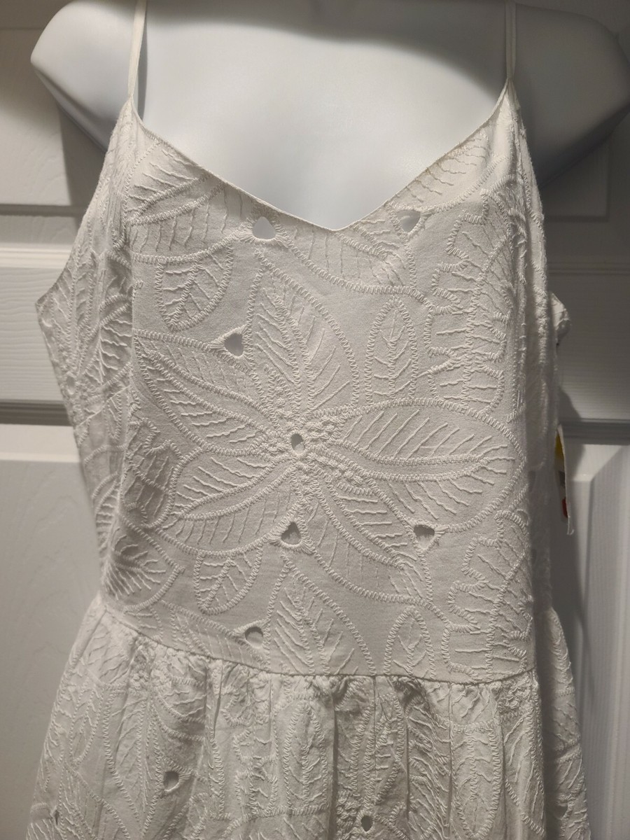 saks white lace dress Saks White Floral Lace Dress 6