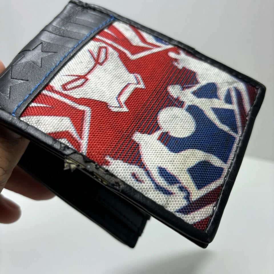 MARVEL CAPTAIN AMERICA CIVIL WAR FULLY LICENSED BI-FOLD WALLET - Image 3 of 4
