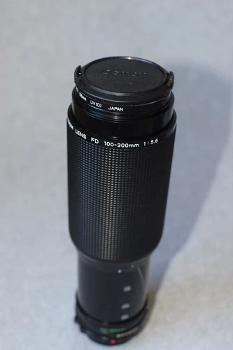 Canon Zoom Lens FD 100-300mm 1:5.6 Made in Japan w/ Caps