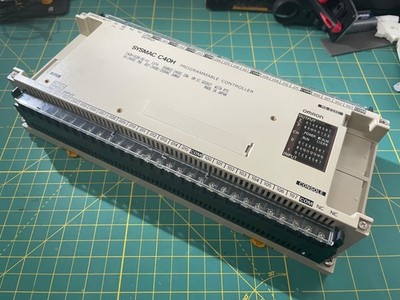 Omron SYSMAC C40H PROGRAMMABLE CONTROLLER C40H-C6DR-DE -V1
