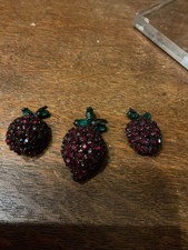 VINTAGE WARNER STRAWBERRY PIN N CLIP EARRINGS SET VG NO ISSUES