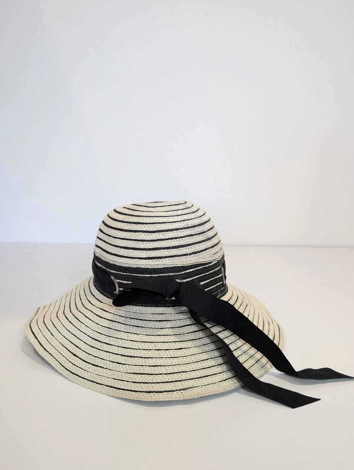 Betmar Jasmine Sun Hat Women's Beige Black Lightweight Metal Batch Wide Brim