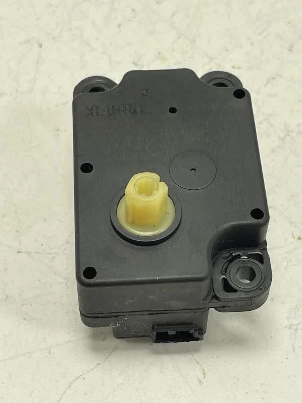 Actuador de motor de aleta de aire Volvo S80 2007 de fábrica Foto 2 de 4