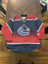 KOHO Vancouver Canucks Hockey Jersey Alternate Gradient Size XL