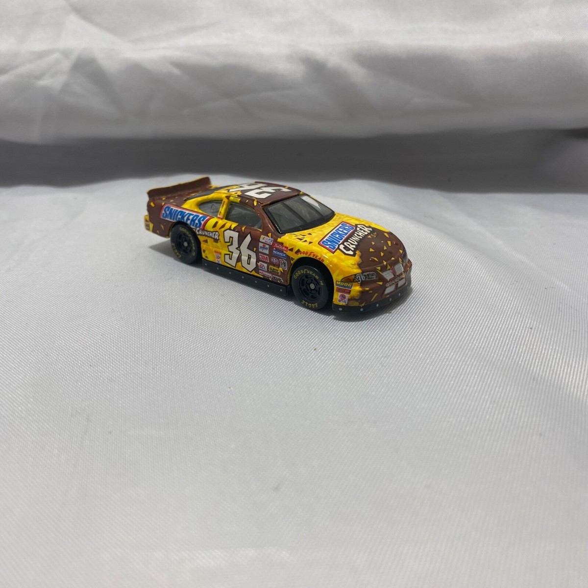 Racing Champions 2000 Ken Schrader #36 M&M's Pontiac 1:64 NASCAR
