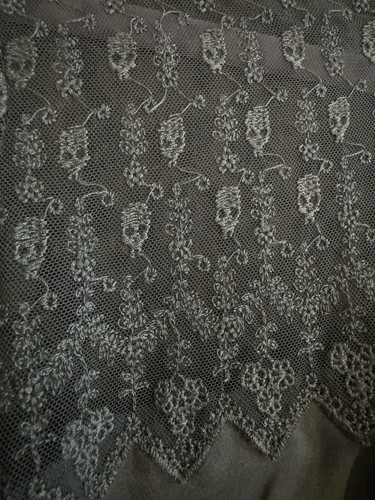 Kooples, size S, grey silk lace top with skulls and zip on front - Picture 6 of 8