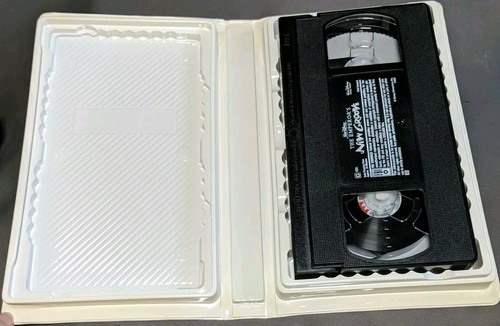 3 Disney VHS Tapes. The Fox And The Hound, Beauty And The Beast, The... - Picture 11 of 18