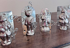 4 moldes de chocolate navideño vintage de metal/estaño con clips - Santa Claus y oso