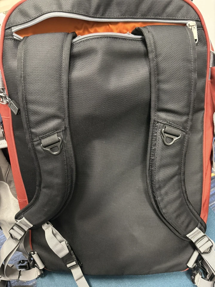 eBags Mother Lode Full Size Convertible Travel Backpack Luggage Ref. Exc! - Image 3 of 4