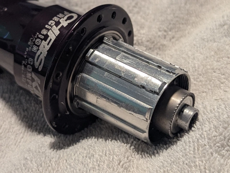 Buje trasero de carretera clásico Chris King vintage 130 mm 10 velocidades 32h Foto 3 de 3