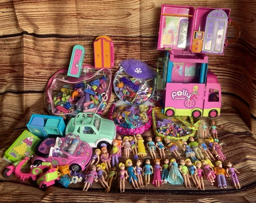 Early 2000’s POLLY POCKET LOT Dolls Clothes Accessories 150+ Pieces