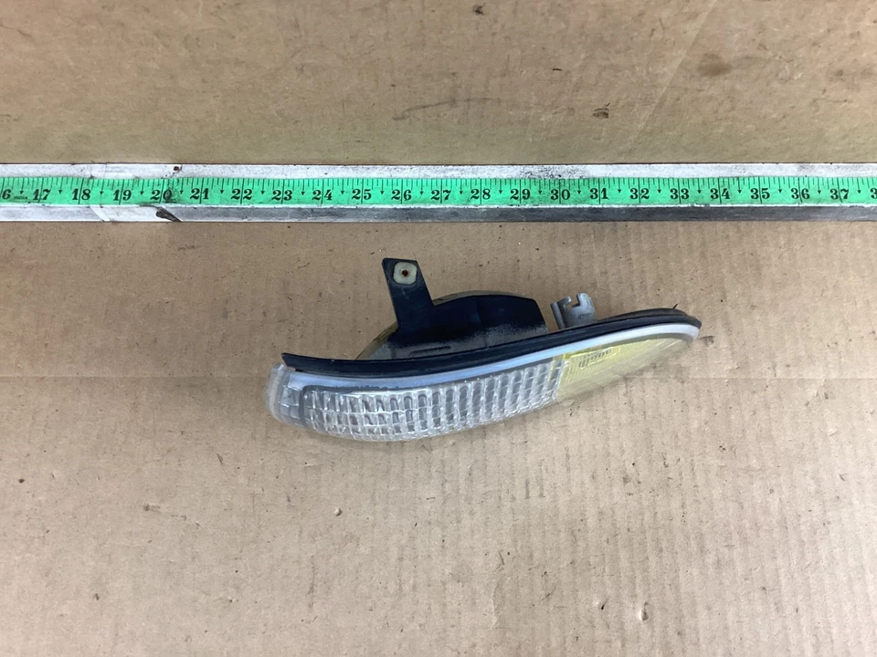 Chevrolet Caprice 1991-1996 luz intermitente delantera izquierda esquina/estacionamiento OEM Foto 3 de 4