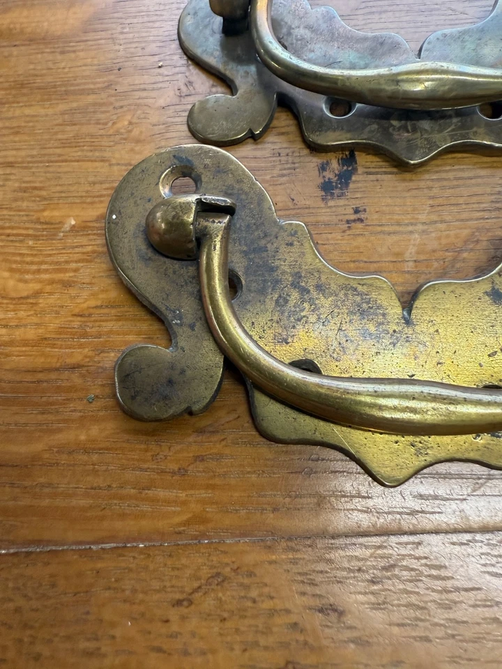 Старинный сундук Chippendale подъемники боковые ручки 18-го века латунный период летучая мышь - Изображение 3 из 4