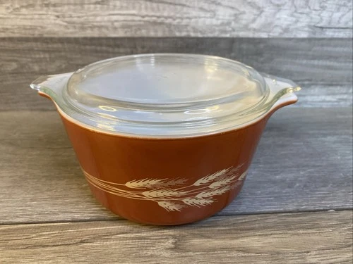 VTG PYREX 473-B Autumn Harvest Wheat Casserole Dish Rust Orange W Lid 470-C