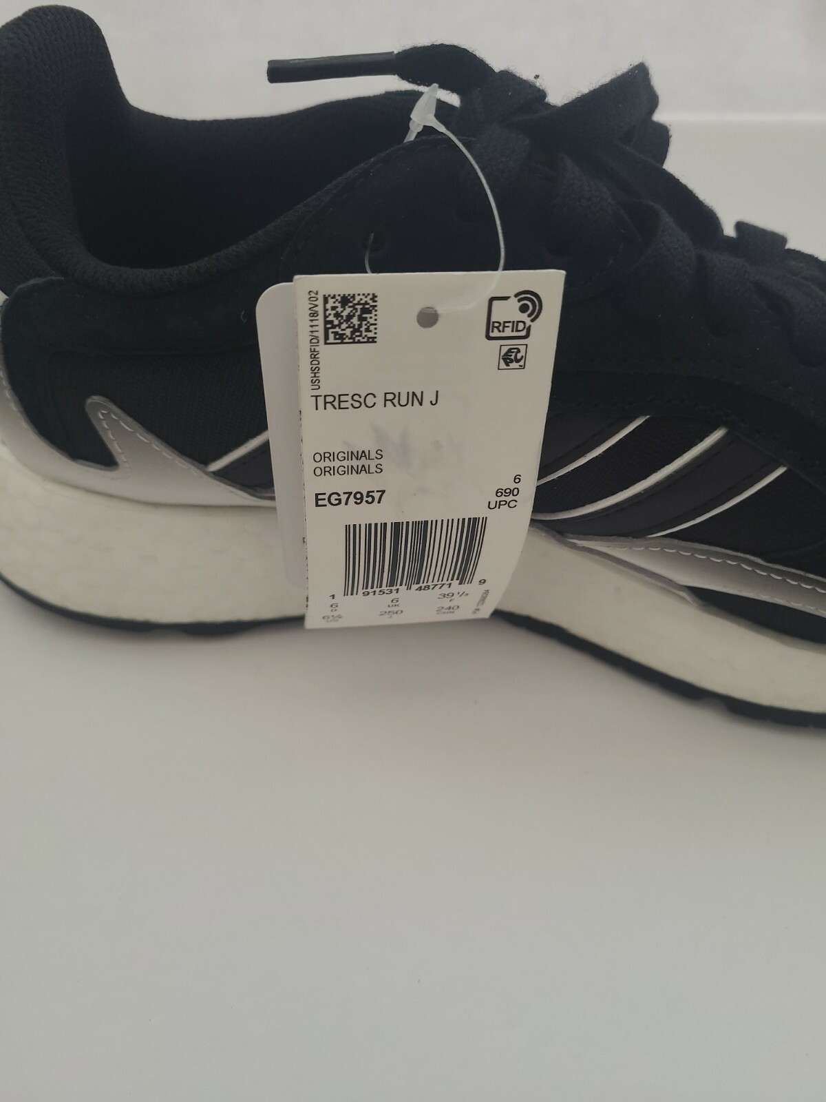 Adidas Originals Tresc Run J Running Shoes Womens Size 6.5 EG7957 B2