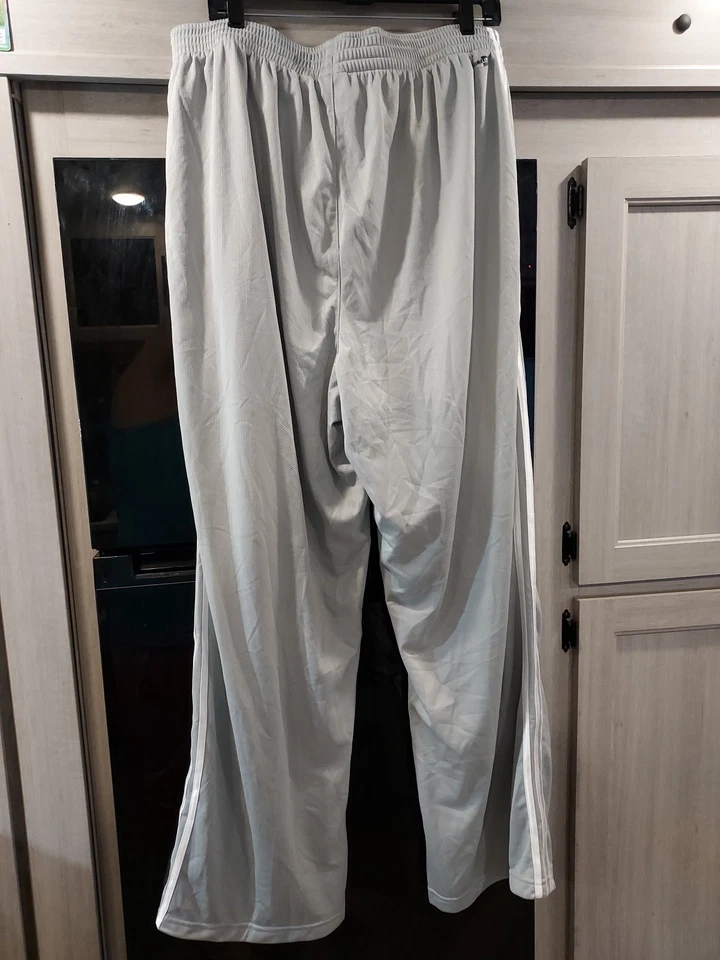 Nuevo con etiquetas Pantalón Adidas Vintage Gris Hielo Blanco Mini Malla Para Hombre Talla 2XL Foto 4 de 4