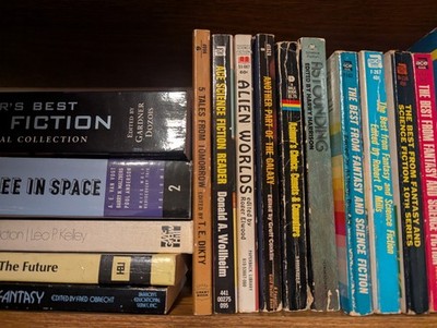 Anthologies/Collections  Science Fiction/Fantasy Trade PB & MM PB   YOU CHOOSE!
