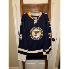Reebok St Louis Blues Oshie 74 Authentic NHL Hockey Jersey Mens Size 50 Reebok St Louis Blues Oshie 74 Authentic NHL Hockey Jersey Mens Size 50 - Image 1