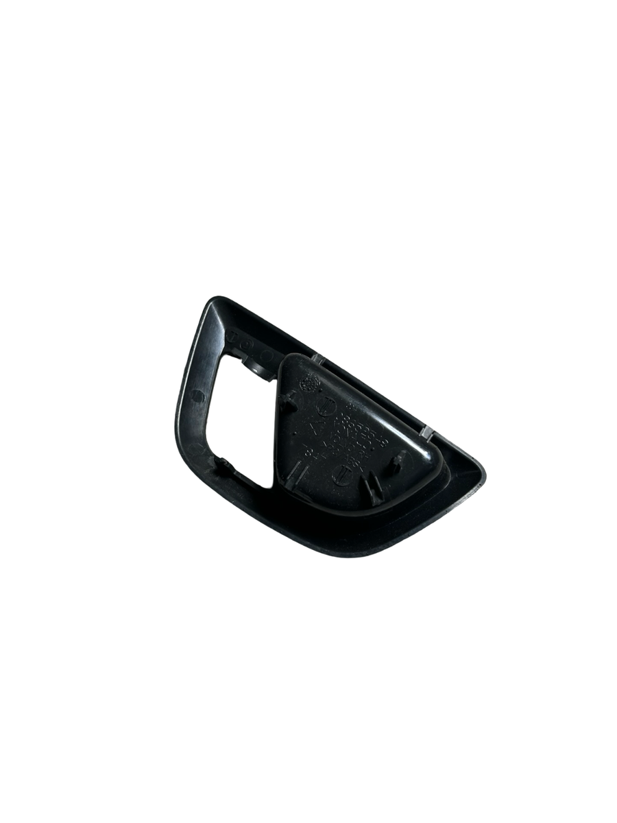 VOLVO XC90 2003-2014 RIGHT INSIDE DOOR HANDLE COVER BEIGE 08652548