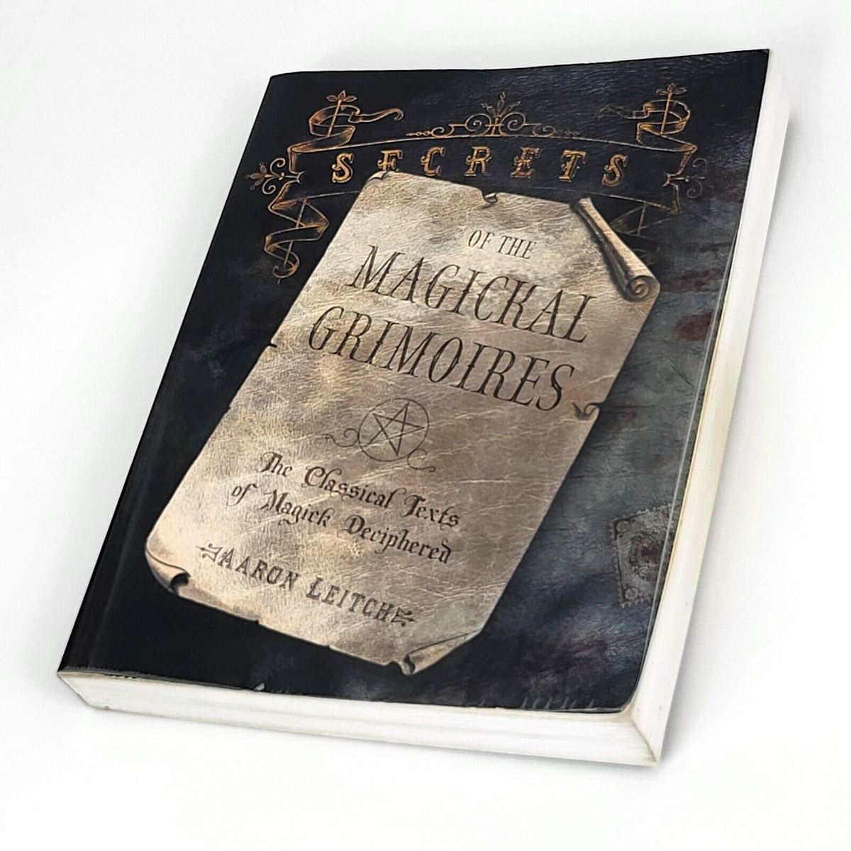 Secrets Of The Magickal Grimoires 魔術 魔導書 Secrets Of The Magickal Grimoires 魔術 魔導書 Secrets Of The