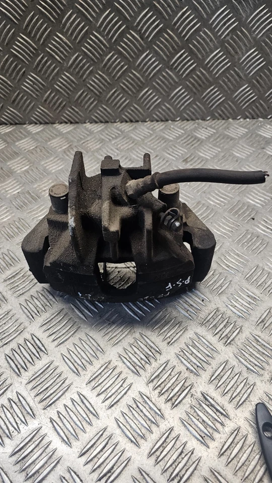 MG MG6 MAGNETTE BASE MK1 2014 1,8 GASOLINA PINZA FRENO DELANTERO lateral del pasajero Foto 2 de 4