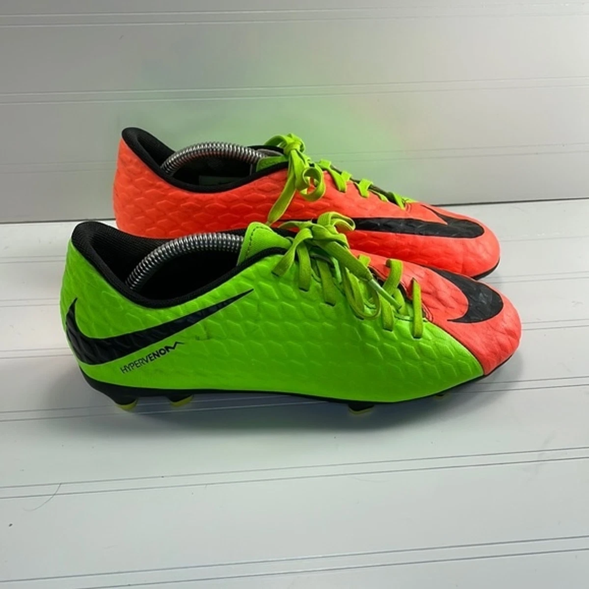 hypervenom black and red