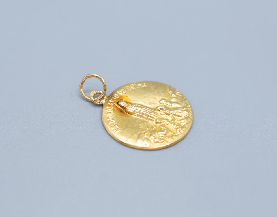 (MA4) 19k Portuguese Yellow Gold N. S. Do Rosario Da Fatima Pendant .9gr 3/4 in. - Image 3 of 4