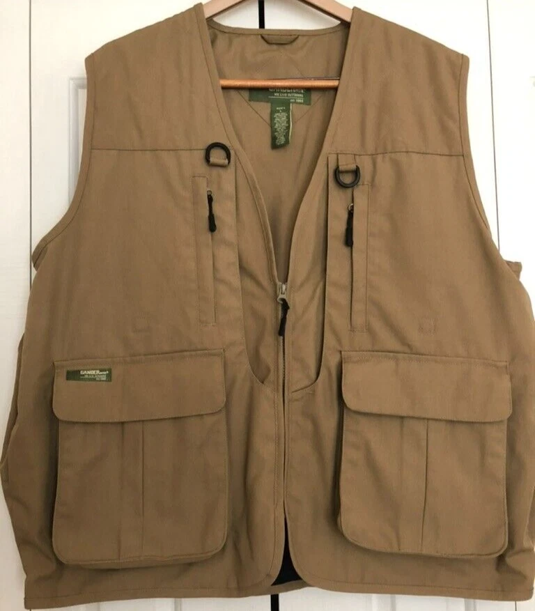 men's Gander Mountain khaki fishing shooting photographers safari vest L nwots