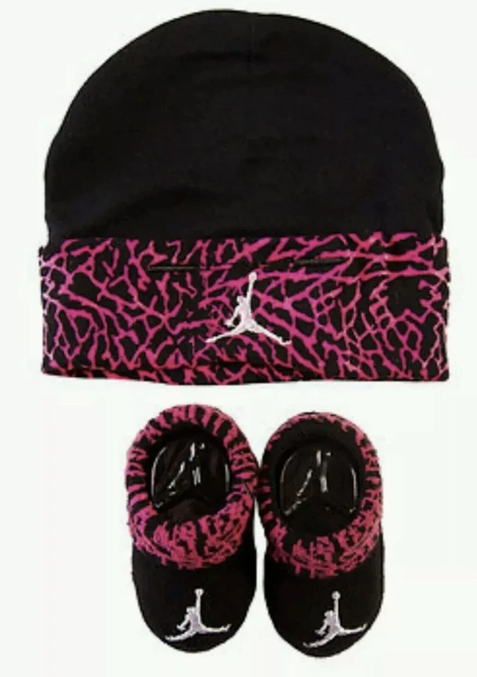 Nike Air Jordan Cuna Botines Calcetines Gorro Sombrero Conjunto Recién Nacido Bebé Niño Niña 0-6 Mo Foto 3 de 4
