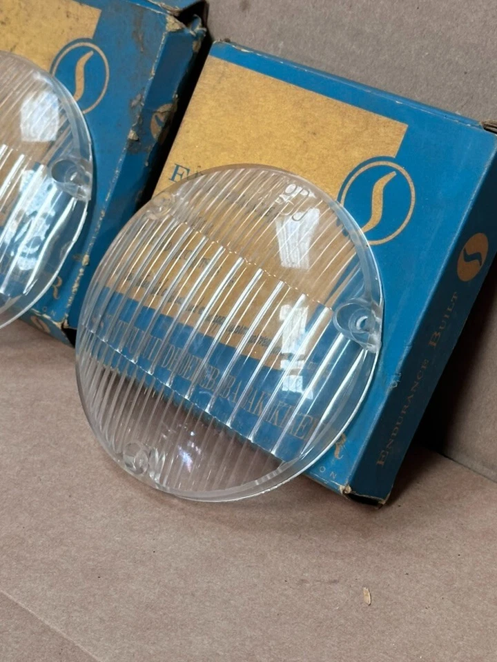 Par de lentes antiniebla Studebaker Pickup Champ 1959 4E7D Transtar NOS 4,5" Foto 4 de 4