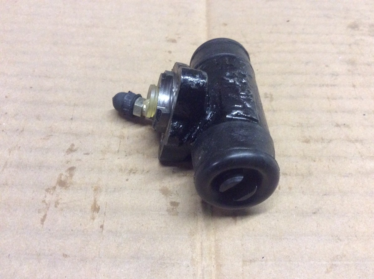 ARI 84-22602 Drum Brake Wheel Cylinder Rear -Fits 04-06 12-15