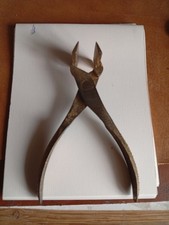 Pince à nerf  matériel pour reliure relieur