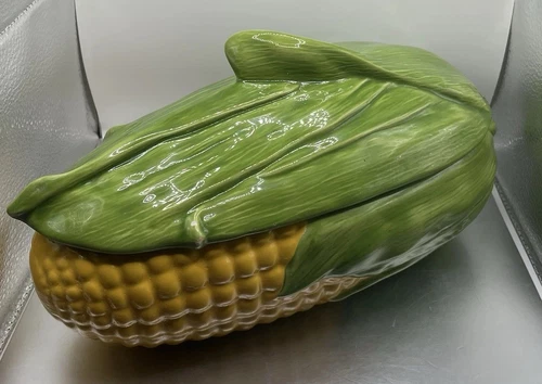 VTG Shawnee Pottery Corn King Covered Casserole Dish Ceramic 1.5 Qt. 11” USA