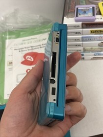Nintendo 3DS Aqua Blue W/ 9 Games + More Charger Case Carrying Bag Manuals Minty