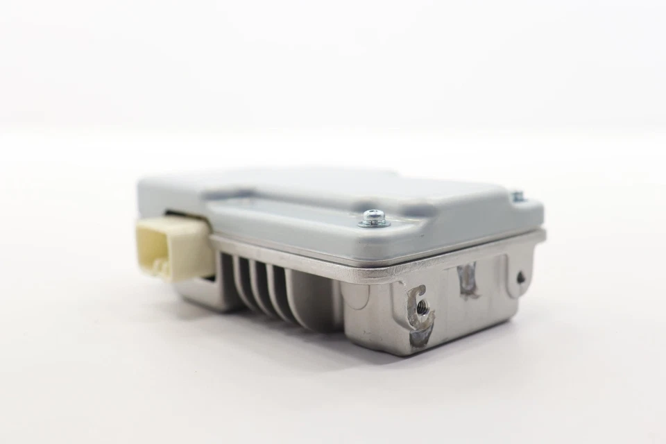 2011 - 2020 TOYOTA SIENNA VOLTAGE POWER INVERTER CONTROL MODULE UNIT OEM - Image 2 of 4