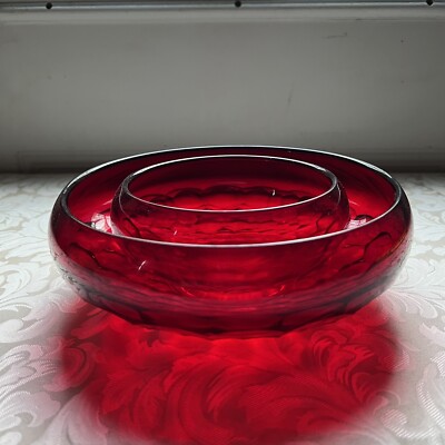 Georgian Pattern Red Ruby Bowl Set Of 2, 6  And 9  Diameter