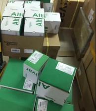 Schneider ATV320U22N4C Inverter New In Box Expedited Shipping 1PC